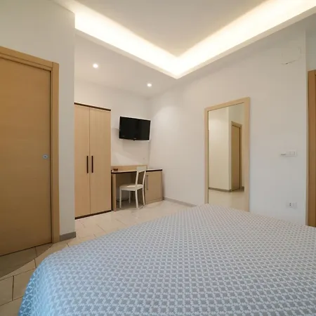 Marinella Parking Wi-fi Attrezzata فندق