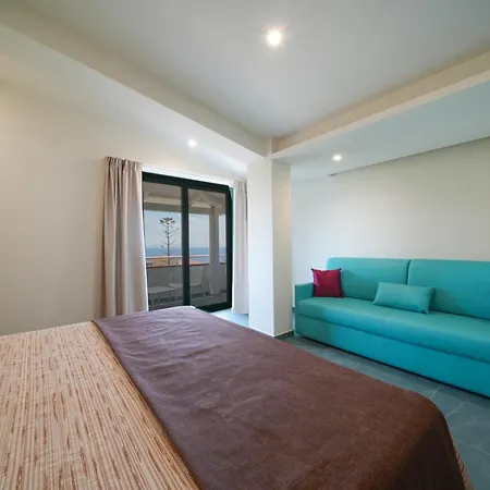 Marinella Parking Wi-fi Attrezzata 3* カーポ・ヴァチカーノ