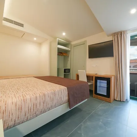 Marinella Parking Wi-fi Attrezzata 3* カーポ・ヴァチカーノ
