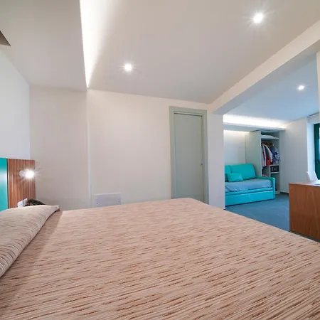 فندق Marinella Parking Wi-fi Attrezzata 3*