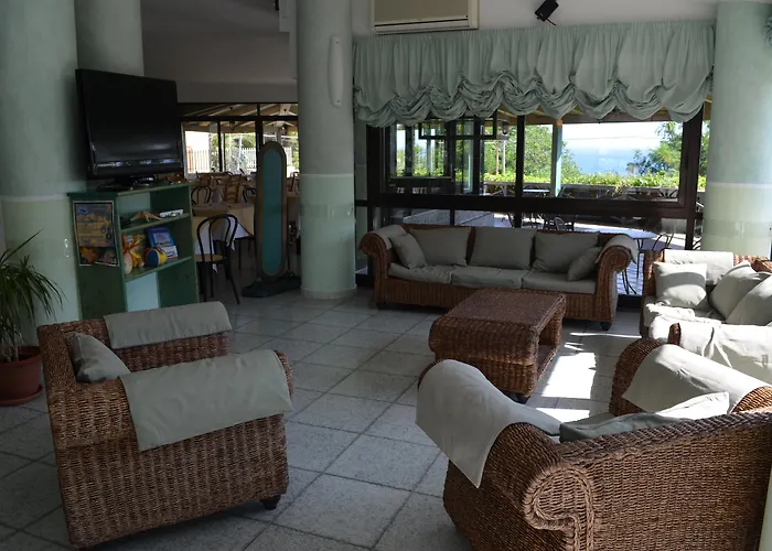 Hotel Marinella - Private Free Parking - Grotticelle 200 M