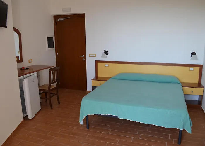 Marinella - Private Free Parking - Grotticelle 200 M Hotel 4*