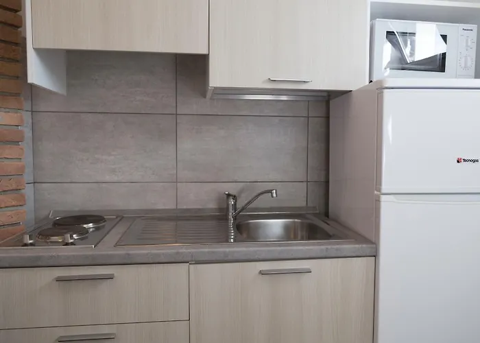 Marinella - Private Free Parking - Grotticelle 200 M 4*