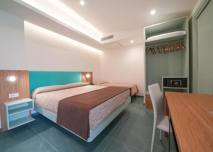 Hotel Marinella - Private Free Parking - Grotticelle 200 M