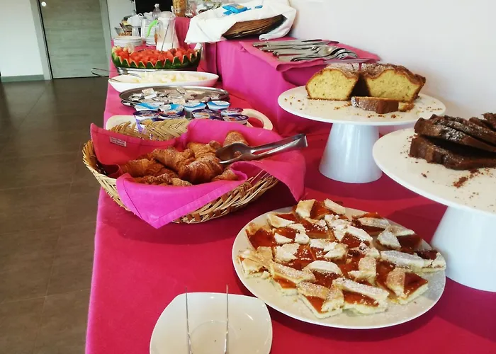 Marinella - Private Free Parking - Grotticelle 200 M Hotel