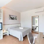 Marinella - Private Free Parking - Grotticelle 200 M