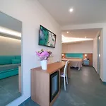 Marinella - Private Free Parking - Grotticelle 200 M Hotel Capo Vaticano