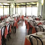 Marinella - Private Free Parking - Grotticelle 200 M Otel 4*
