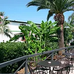 Marinella - Private Free Parking - Grotticelle 200 M 4*