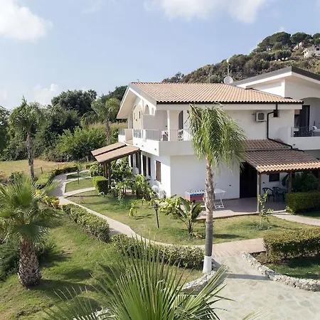 Marinella - Private Free Parking - Grotticelle 200 M 4* 카포바티카노