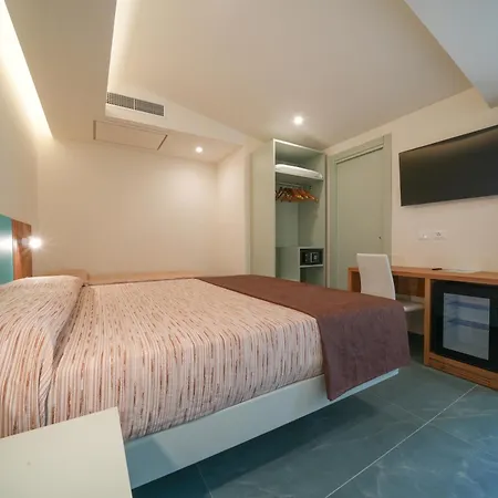 Hotel Marinella Parking Wi-fi Attrezzata