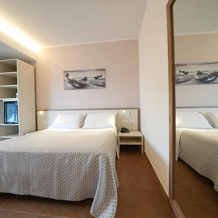 Marinella Parking Wi-fi Attrezzata Capo Vaticano