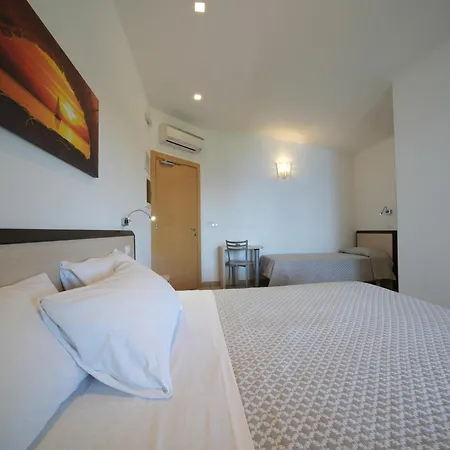 Marinella Parking Wi-fi Attrezzata Hotel Capo Vaticano