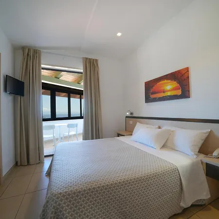 Hotel Marinella Parking Wi-fi Attrezzata Capo Vaticano