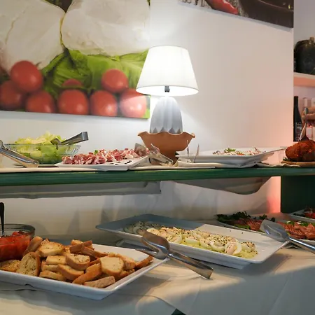 Marinella - Private Free Parking - Grotticelle 200 M