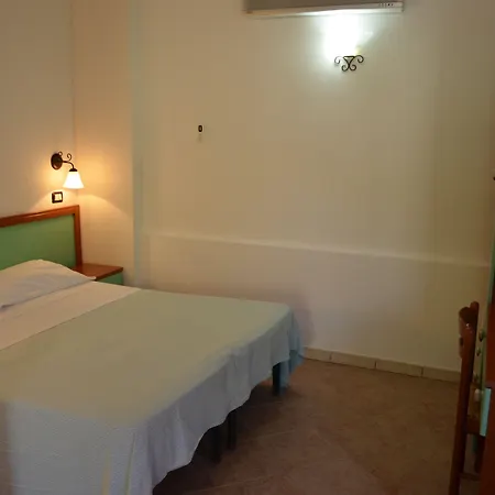 Marinella - Private Free Parking - Grotticelle 200 M Hotel 4*