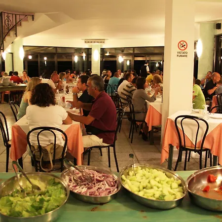 Marinella - Private Free Parking - Grotticelle 200 M 호텔 4*