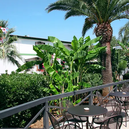 Marinella - Private Free Parking - Grotticelle 200 M 4*