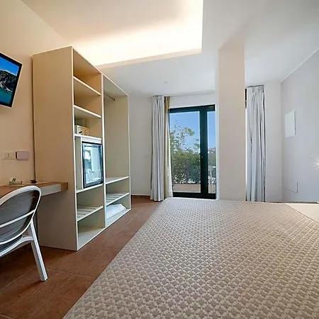 فندق Marinella - Private Free Parking - Grotticelle 200 M 4*