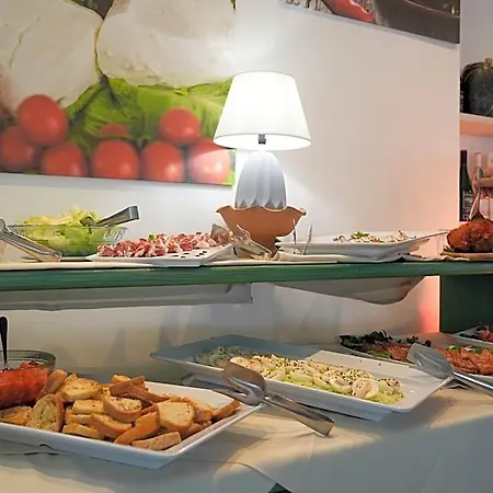Marinella - Private Free Parking - Grotticelle 200 M