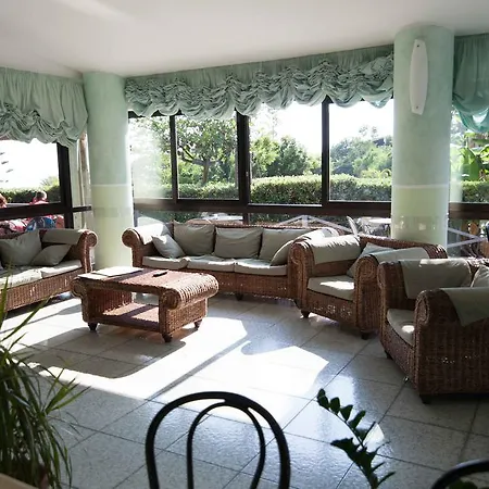 Marinella - Private Free Parking - Grotticelle 200 M קאפו ואטיצ'אנו