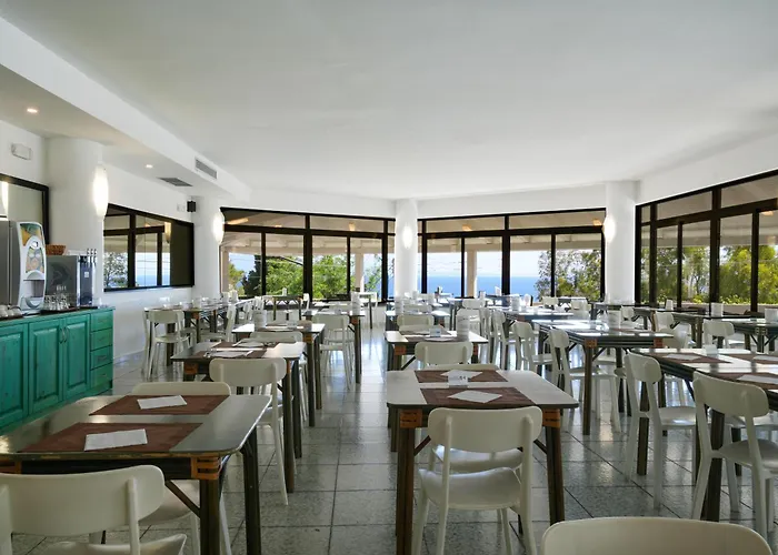 Marinella - Private Free Parking - Grotticelle 200 M Hotell 4*