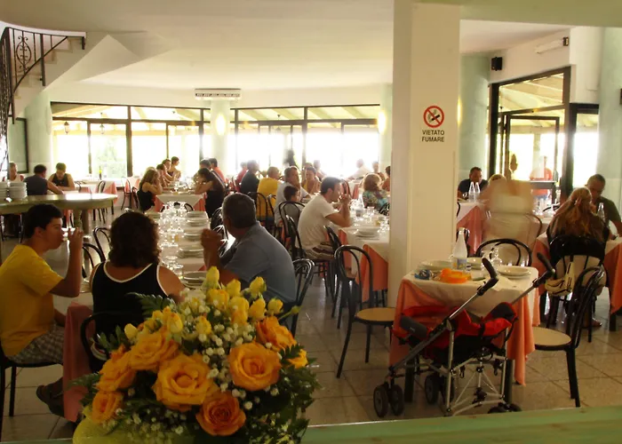 Marinella - Private Free Parking - Grotticelle 200 M Hotell