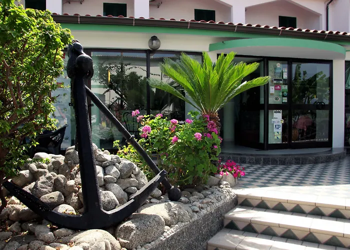 Hotell Marinella - Private Free Parking - Grotticelle 200 M 4*