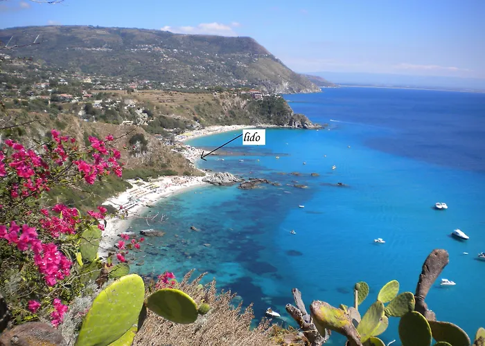 Marinella - Private Free Parking - Grotticelle 200 M